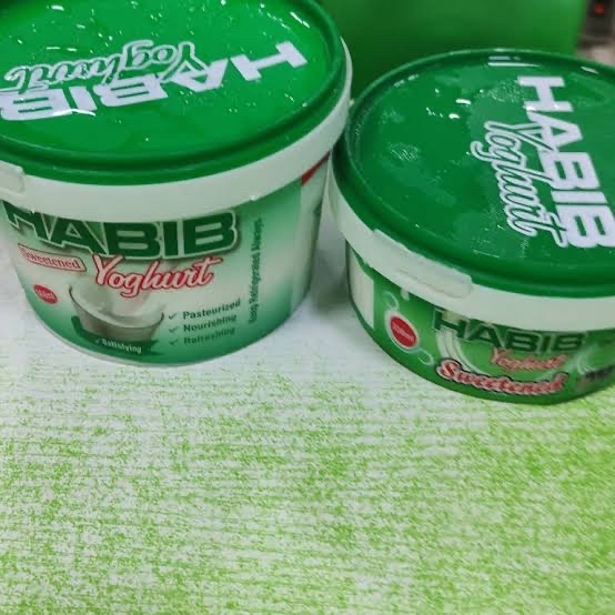 Plain yoghurt (330ml)