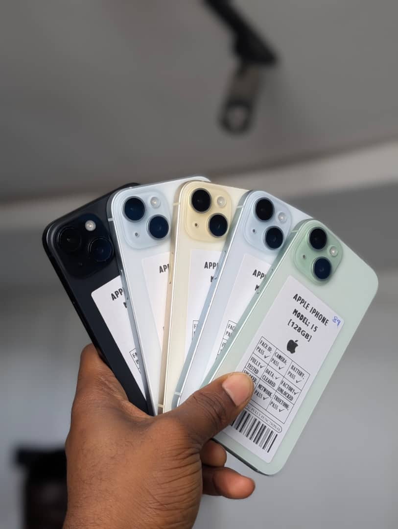 iPhone 15 128GB