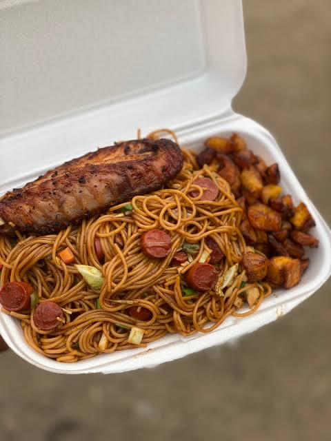 Stir fry spaghetti, plantain and turkey