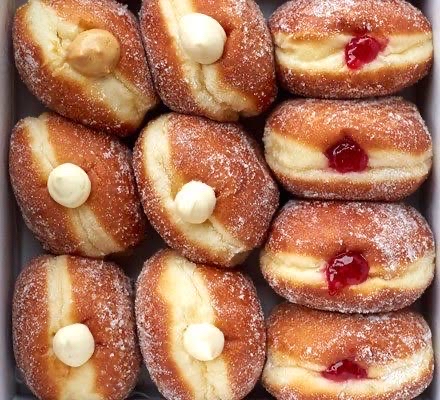 Jam Doughnut 