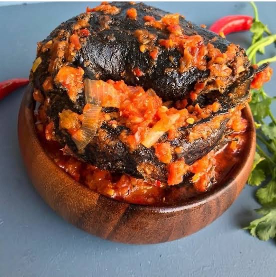 Dried catfish in sauce