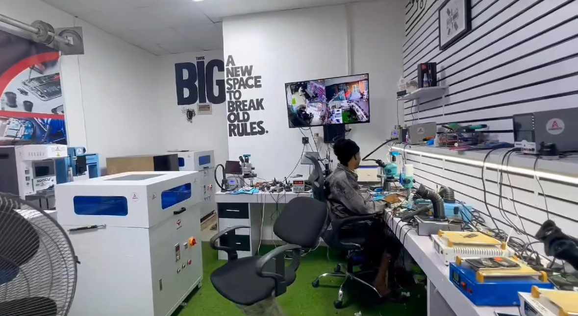 Electronics repair workspace