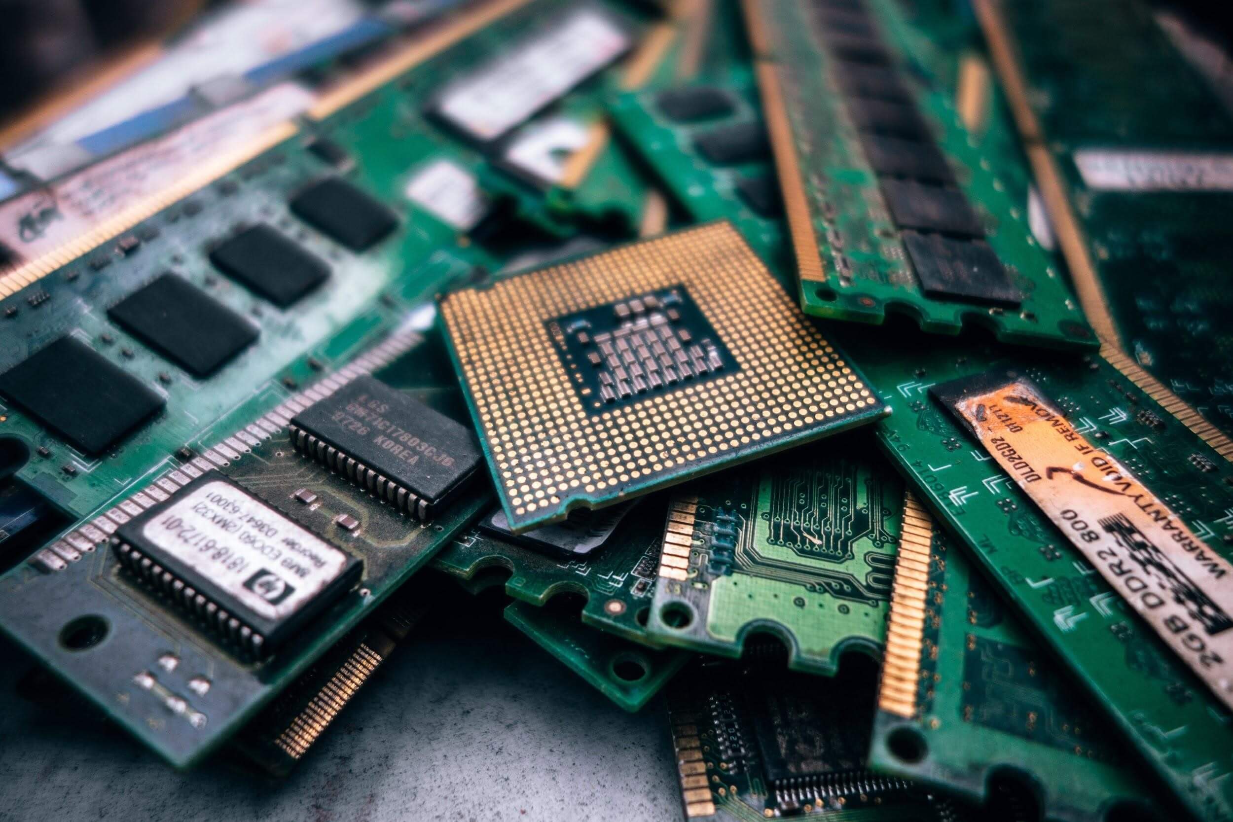 Why E-Waste Is a Growing Problem in Africa’s Gadget Market