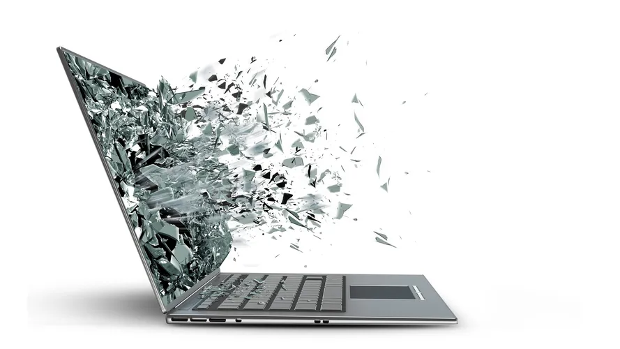 How to Know When to Repair or Replace Your Laptop Screen 